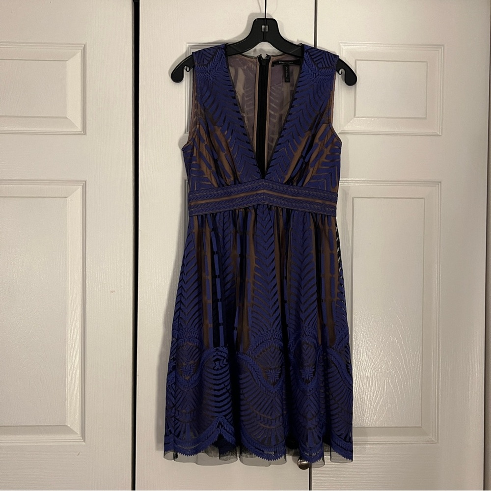 BCBGMAXAZRIA KellyN embroidered dress